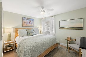 418 Linkside Drive 4 Bedroom Home by RedAwning