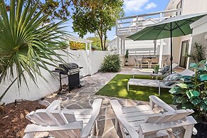 418 Linkside Drive 4 Bedroom Home by RedAwning