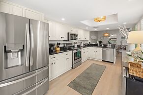 418 Linkside Drive 4 Bedroom Home by RedAwning