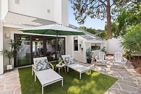 418 Linkside Drive 4 Bedroom Home by RedAwning