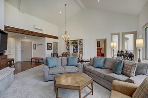 2br In The Seasons At Arrowhead-vaulted Ceilings 2 Bedroom Condo by Re