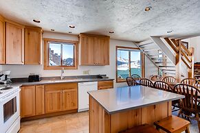 20 Hunter Hill Road, #205 - 4 Br Condo