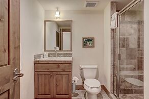 Elegant Updated 3 Bedroom Condo At One Arrowhead Place Condo by RedAwn