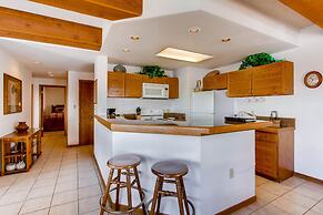 2BR View of Mt. Crested Butte and Lift - No Cleaning Fee! by RedAwning