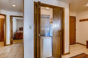 2BR View of Mt. Crested Butte and Lift - No Cleaning Fee! by RedAwning