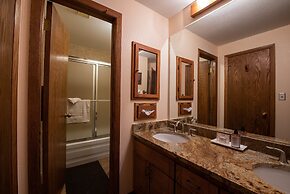 View Of Red Mountain From 2 Br  2 Bedroom Condo - No Cleaning Fee! by 