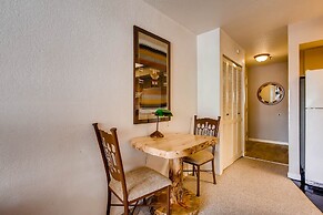 1 Br + Loft With Deck - Sleeps 6 People 1 Bedroom Condo - No Cleaning 