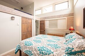 Amazing 2 Br With Balcony And Views 2 Bedroom Condo - No Cleaning Fee!