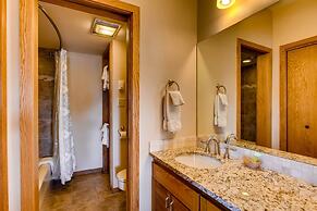 Unique & Modern 3 Br/2ba - Ski-in/ski-out 3 Bedroom Condo - No Cleanin