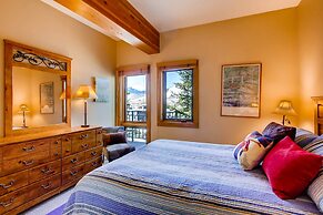 Unique & Modern 3 Br/2ba - Ski-in/ski-out 3 Bedroom Condo - No Cleanin