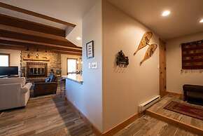 Mountain-contemporary 2 Br  2 Bedroom Condo - No Cleaning Fee! by RedA