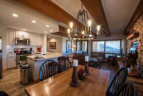 Mountain-contemporary 2 Br  2 Bedroom Condo - No Cleaning Fee! by RedA