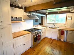 Secluded 6 Acre Property near Mountain Road