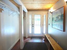 Secluded 6 Acre Property near Mountain Road