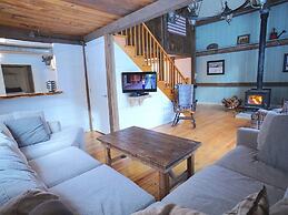 Secluded 6 Acre Property near Mountain Road