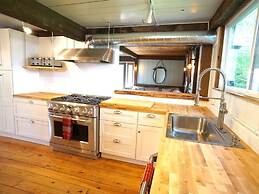 Secluded 6 Acre Property near Mountain Road