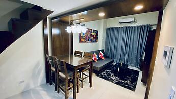 HnM Management - One Palm Tree Villas