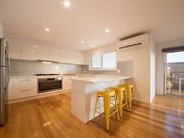 7 Boardwalk Lakeside in Cowes