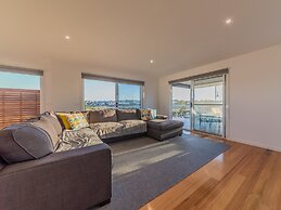 7 Boardwalk Lakeside in Cowes