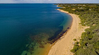 9 Boat Creek by the beach in Ventnor