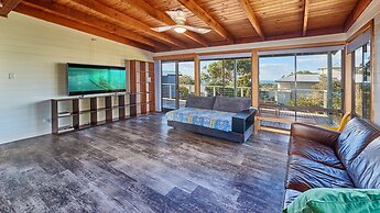 9 Boat Creek by the beach in Ventnor