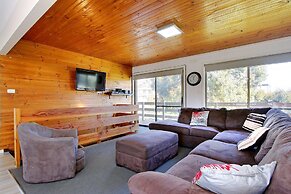 47 Anderson with Pool in Cowes