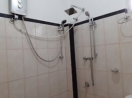 Golden Pearl Safari Villa