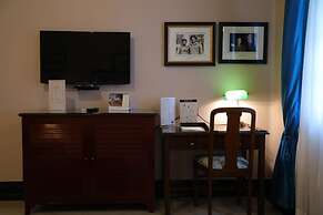 The Elgin Fairlawn Kolkata