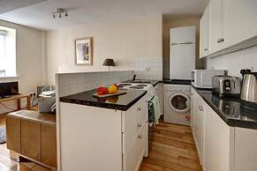 The Shop Cotswold Apartment Sleeps 2