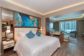 Luxury Beachfront Studio-with Daily Cleaning