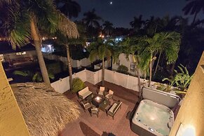 Walk to Beach Spacious Estate with Hot Tub & Game Room