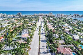 Walk to Beach Spacious Estate with Hot Tub & Game Room