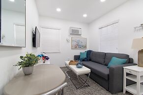 Beach Inn by DesignedVR