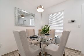 Beach Inn by DesignedVR