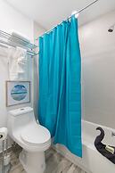 Beach Inn by DesignedVR