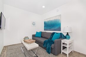 Beach Inn by DesignedVR