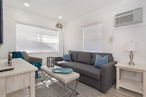 Beach Inn by DesignedVR