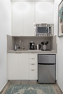 Beach Inn by DesignedVR