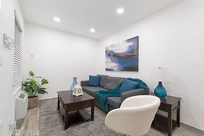 Beach Inn by DesignedVR