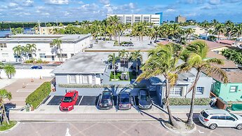 Beach Inn by DesignedVR