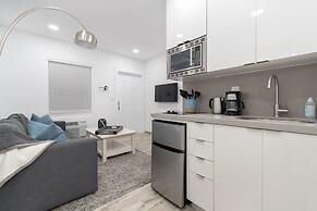 Beach Inn by DesignedVR