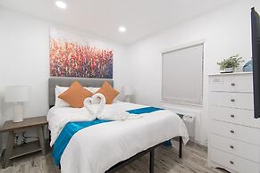 Beach Inn by DesignedVR