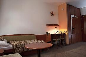 Hotel pod hradom