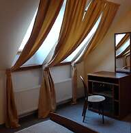 Hotel pod hradom