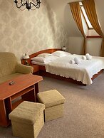 Hotel pod hradom