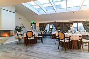 Hotel pod hradom