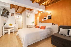 Melek Accommodations