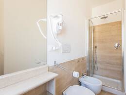 RSH Trevi Fountain Luxury Apartment