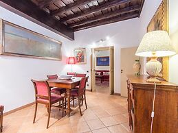 RSH Trevi Fountain Apartment 2