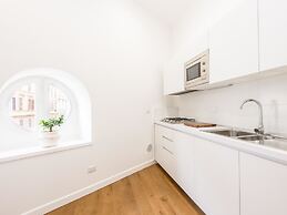 RSH San Cosimato Luxury Bright Apartment